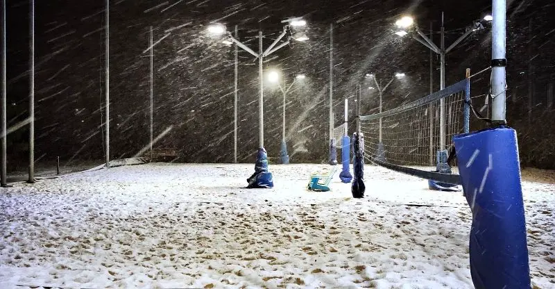 snow volleyball season starts